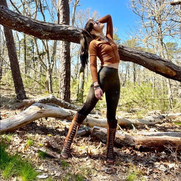 Meet your Posher, Alannah! - Picture 1 of 1